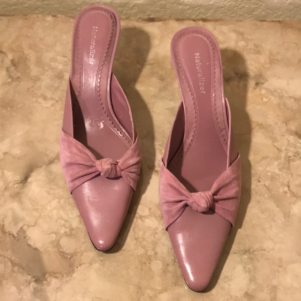 Mauve Heels